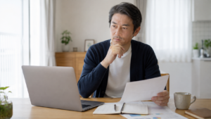 セミリタイアを始める年齢と資金計画を考える会社員
